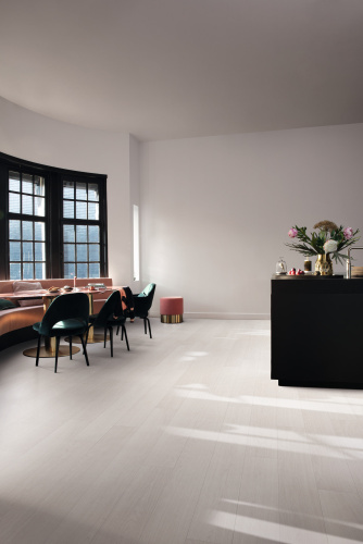 Quick-Step Impressive Дуб серый лакированный